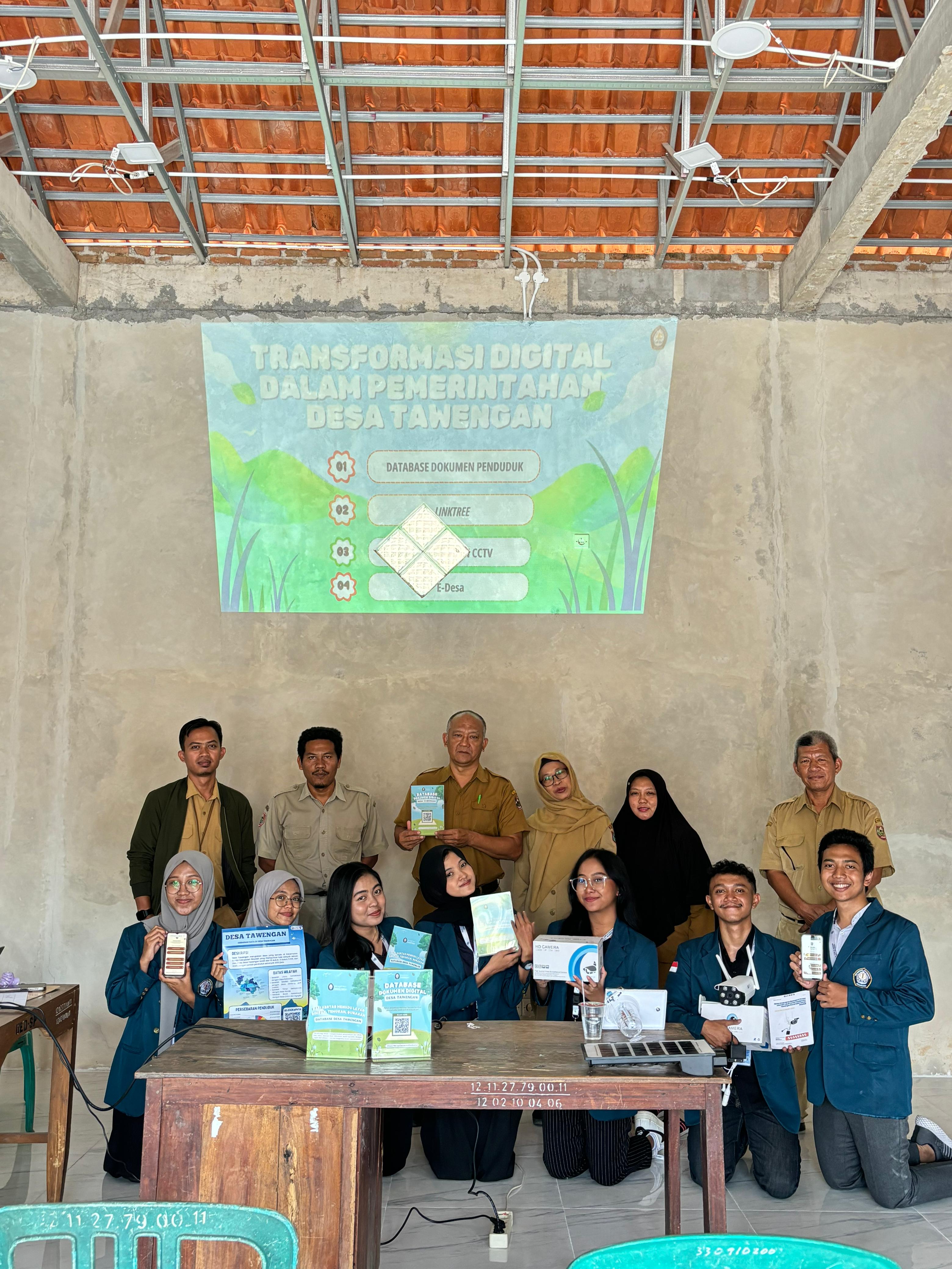 Gambar Berita Desa Tawengan Transformasi Digital: Mahasiswa KKN UNDIP 2023/2024 Wujudkan Sistem Pemerintahan Desa yang Lebih Efisien